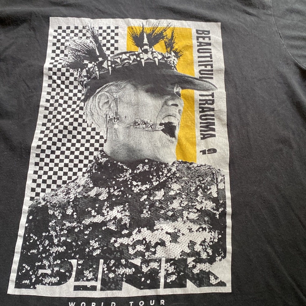 Pink Beautiful Trauma World Tour 2019 T-Shirt Black size XL pre-owned